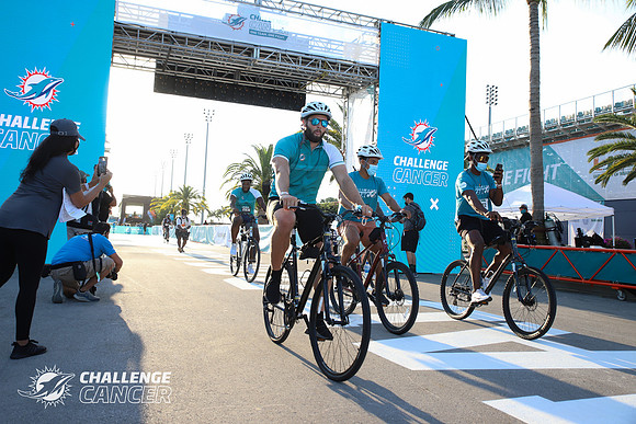 2021 Dolphins Cancer Challenge