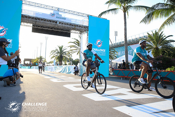 2021 Dolphins Cancer Challenge