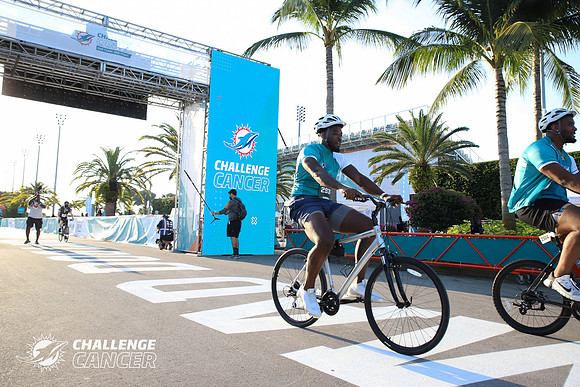 2021 Dolphins Cancer Challenge