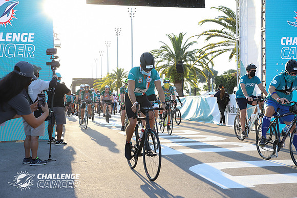 2021 Dolphins Cancer Challenge