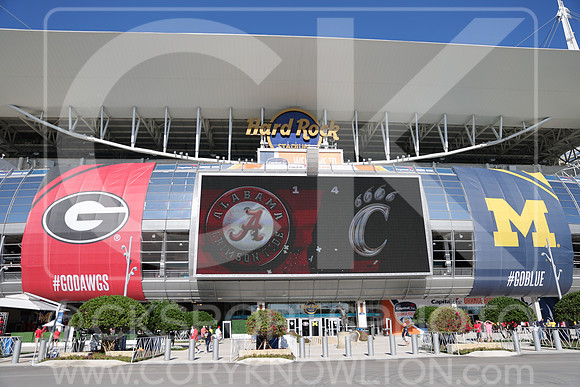 NCAA Football 2022: Orange Bowl: Michigan  00:00 Georgia
