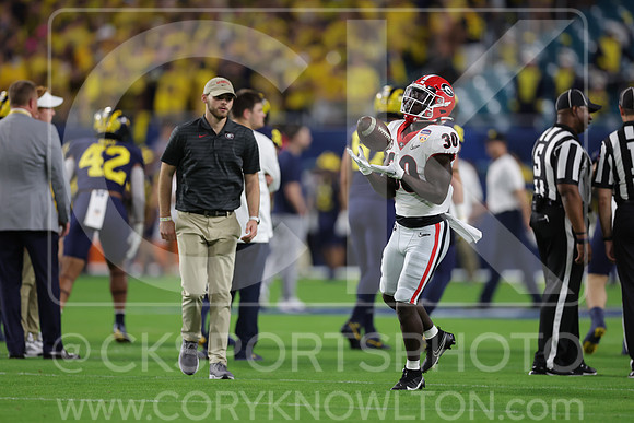NCAA Football 2022: Orange Bowl: Michigan  00:00 Georgia